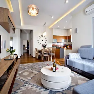 Jana Kazimierza 57 Serviced Apartament