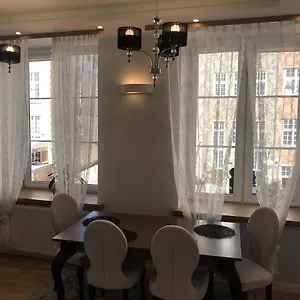 https://apartament-na-piwnej-apartment.gdanskhotel.org